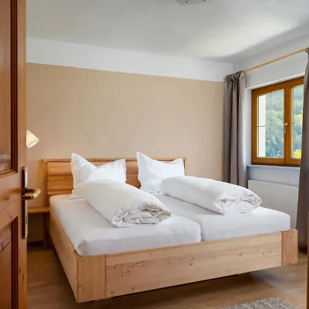 Haus Ausblick 아파트 웬스