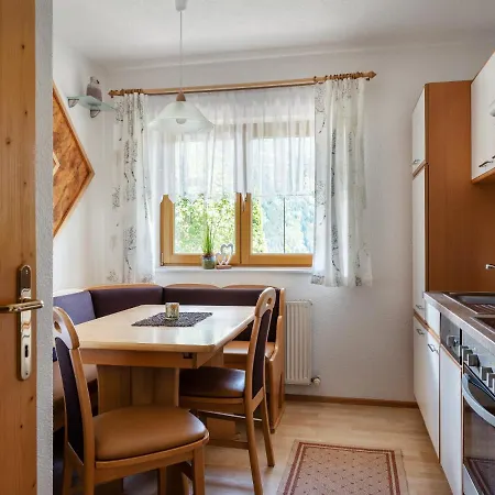 Appartement Haus Ausblick *